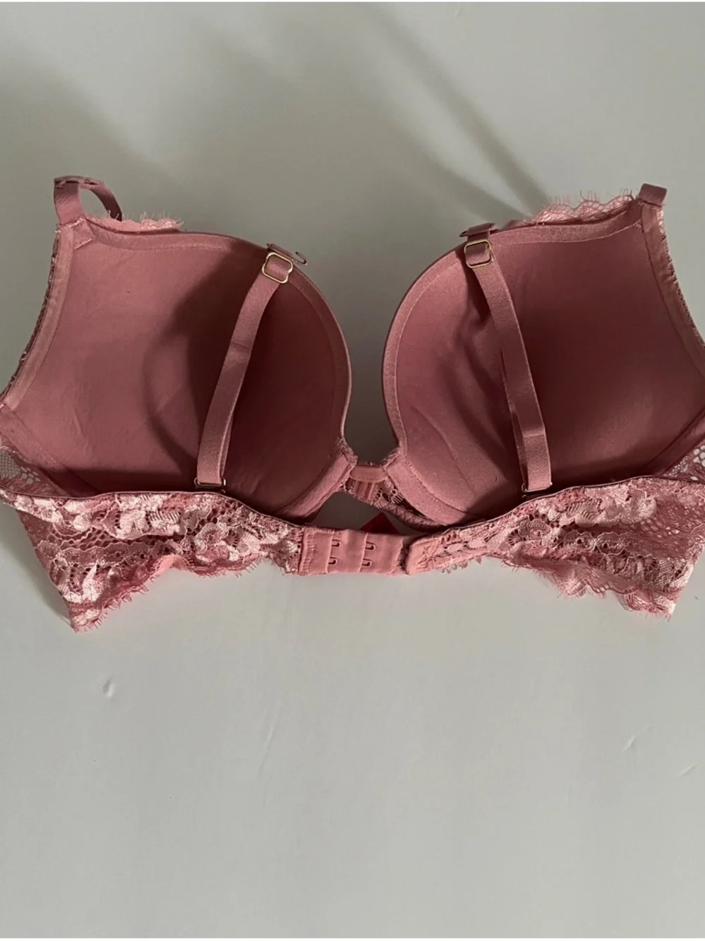 La SENZA Black/Cream Push-Up Plunge with Lace Overlay +Beyond Sexy Pink Bras 32D - Picture 14 of 16